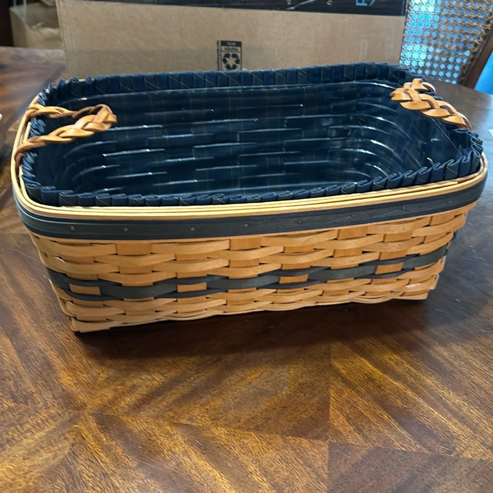 1997 Longaberger Collector’s Club Welcome Home Basket